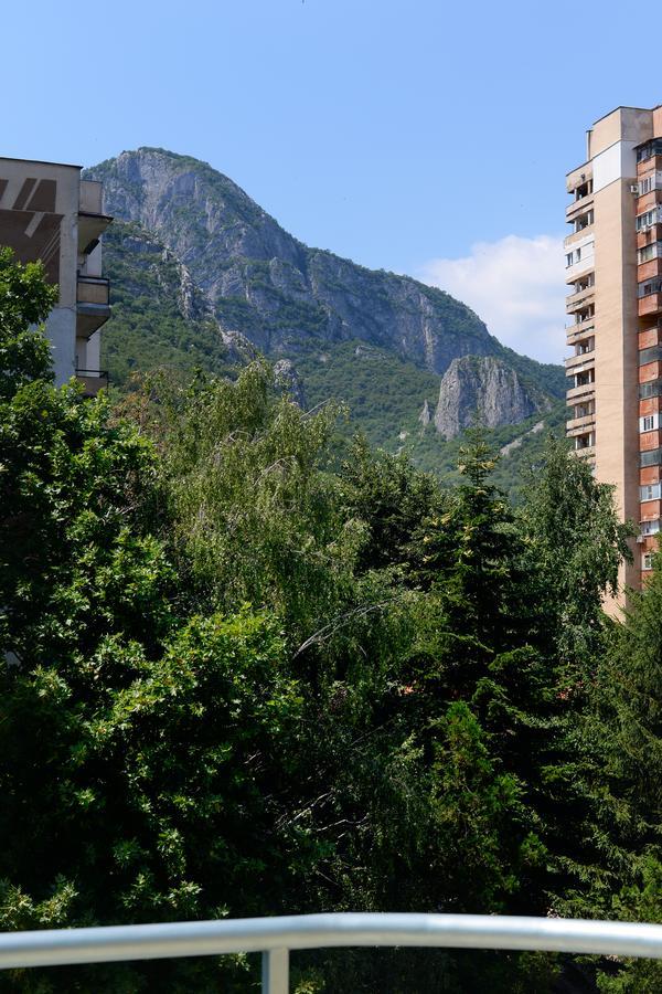Family Art-Hotel Zora Vratsa Extérieur photo